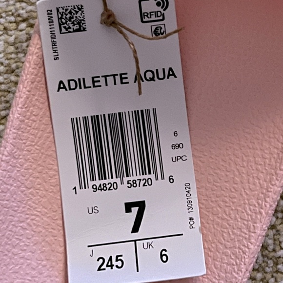 💝 Nwt New Adidas ADILETTE Aqua Slides Vapour Blush Pink 7 - Picture 7 of 8
